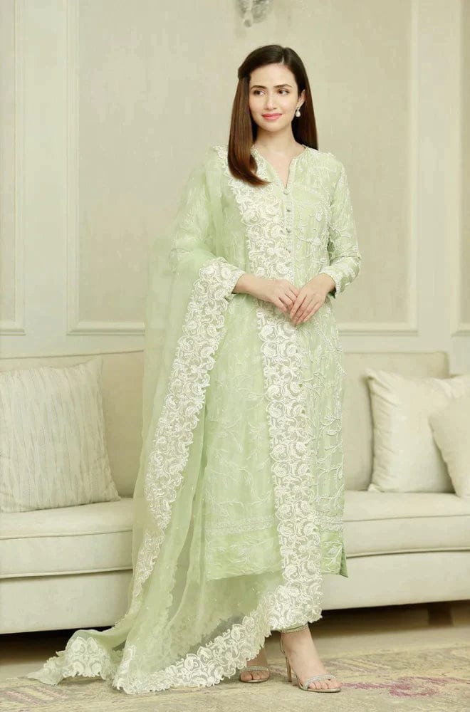 D-30 Embroidered Lawn 3pc