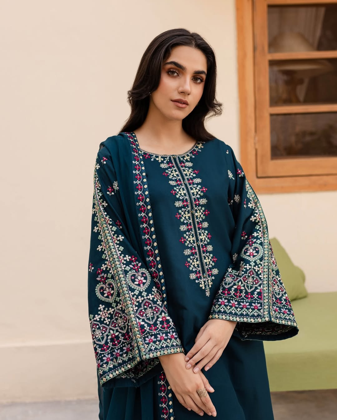 Stitched Garnet Embroidered lawn 3pc AL 0noors