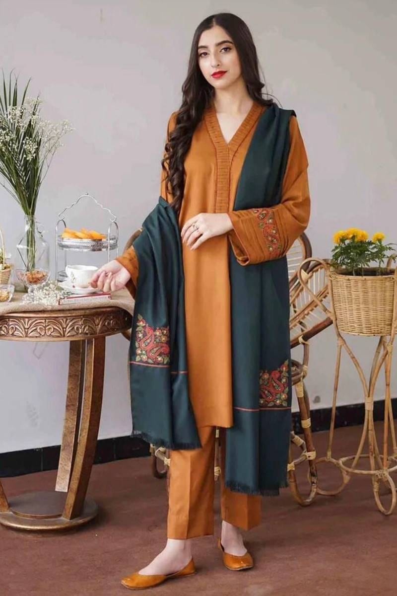 D-476 Musturd Dhanak Embroidered 3Pc